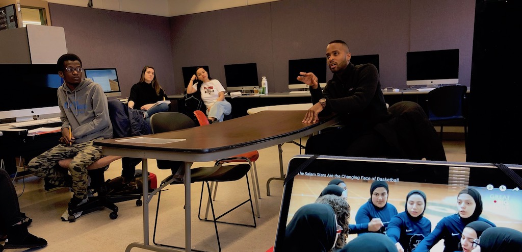 CNN videographer Michael Fequiere visits Prof. Sissel McCarthy’s Studio News Production class