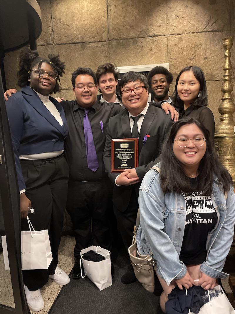 FM alum Kyle Damiao, FM alumni, and current students